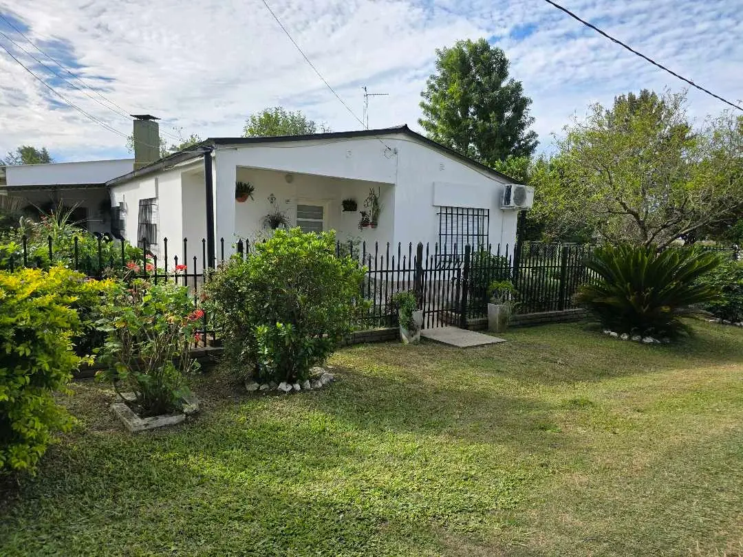 Casa de 3 dormitorios en venta en Herrera — foto 2