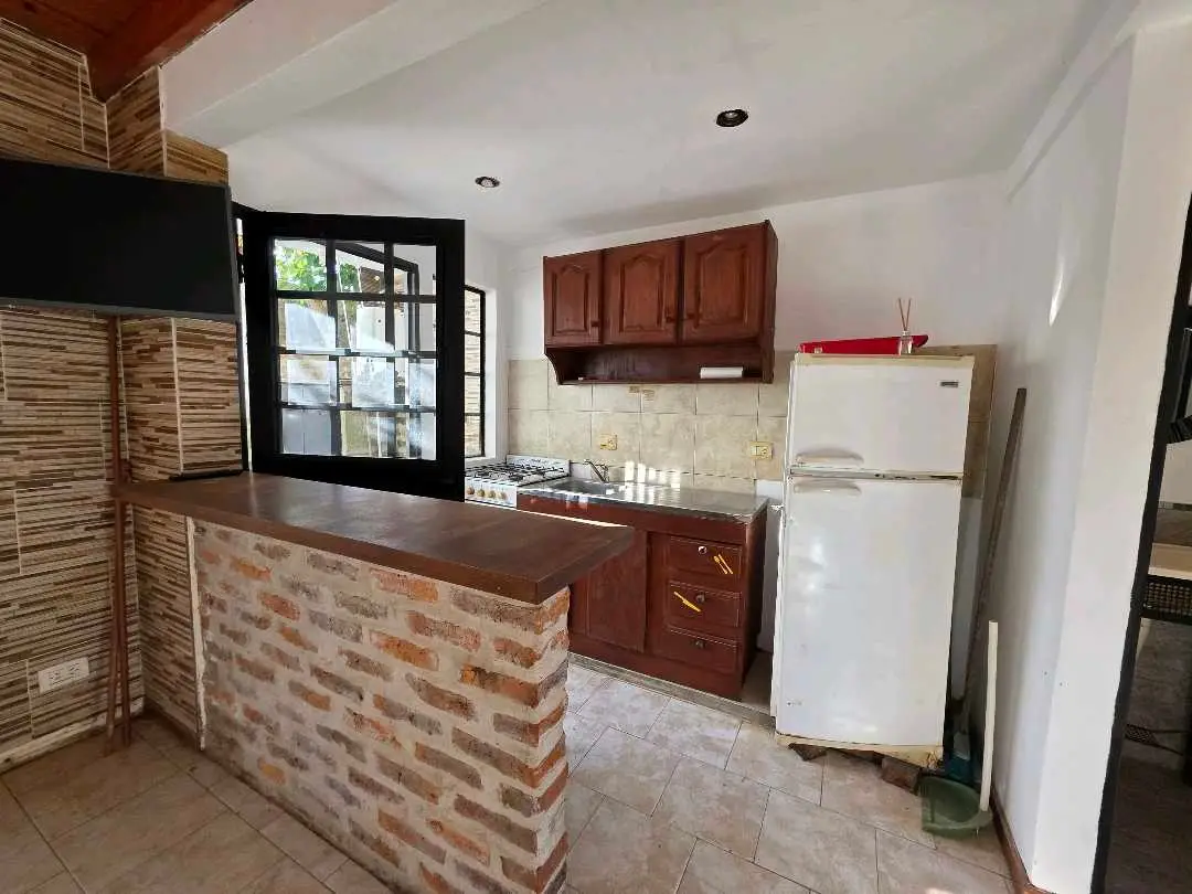 Casa de 2 dormitorios en venta en Colón — foto 5