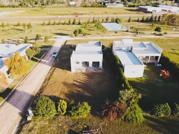 Casa de 2 dormitorios en venta en Concepción del Uruguay — foto 2