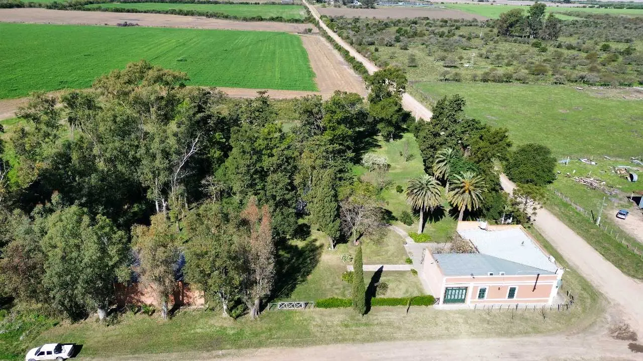 Casa de 3 dormitorios en venta en Caseros — foto 3
