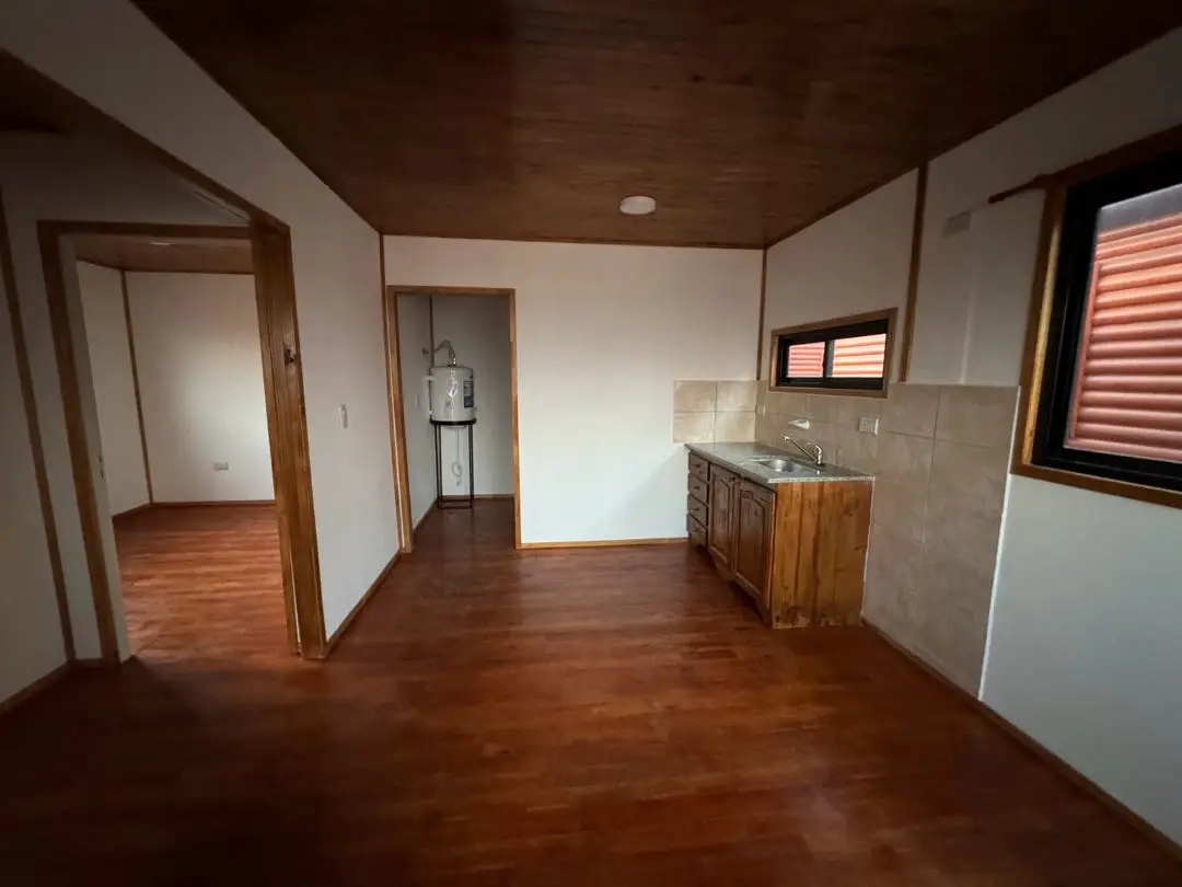 Casa de 2 dormitorios en alquiler en Caseros — foto 3