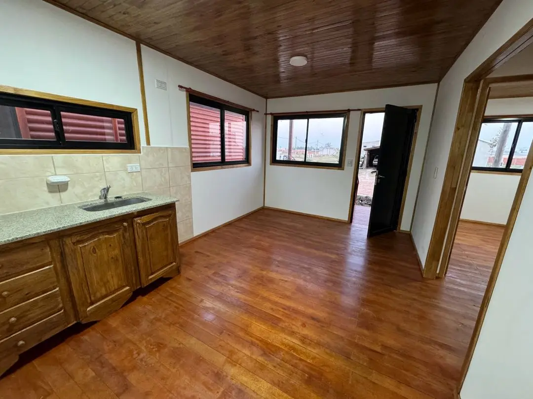 Casa de 2 dormitorios en alquiler en Caseros — foto 5