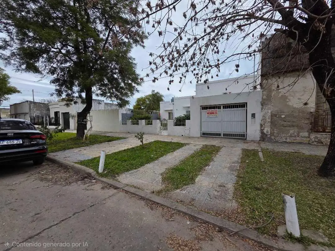 Casa de 2 dormitorios en venta en Basavilbaso — foto 1