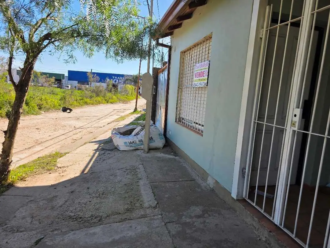 Casa de 3 dormitorios en venta en Barrio Sindicato De La, Concepción del Uruguay — foto 3