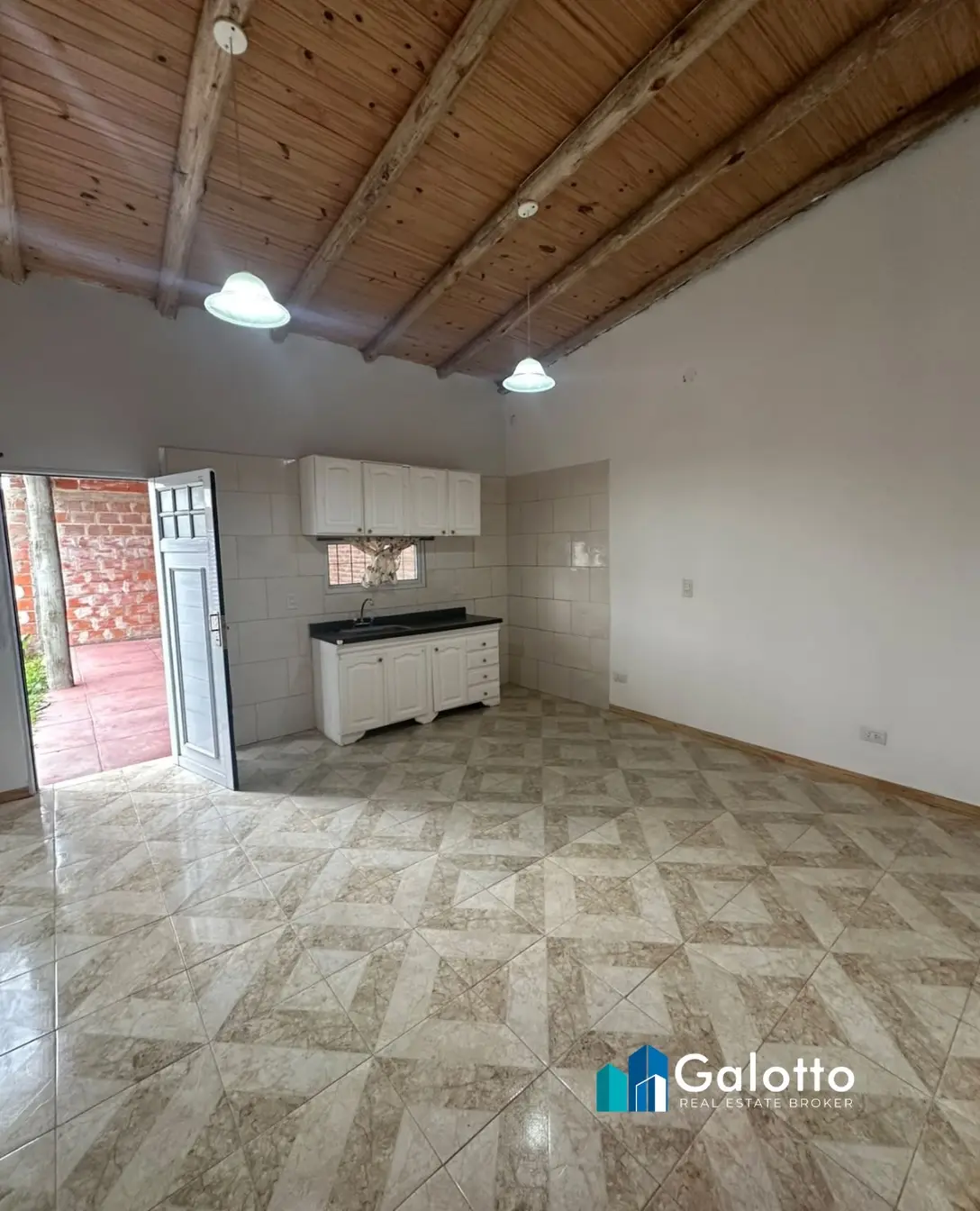 Casa de 2 dormitorios en alquiler en Barrio 150 Viviendas, Concepción del Uruguay — foto 3