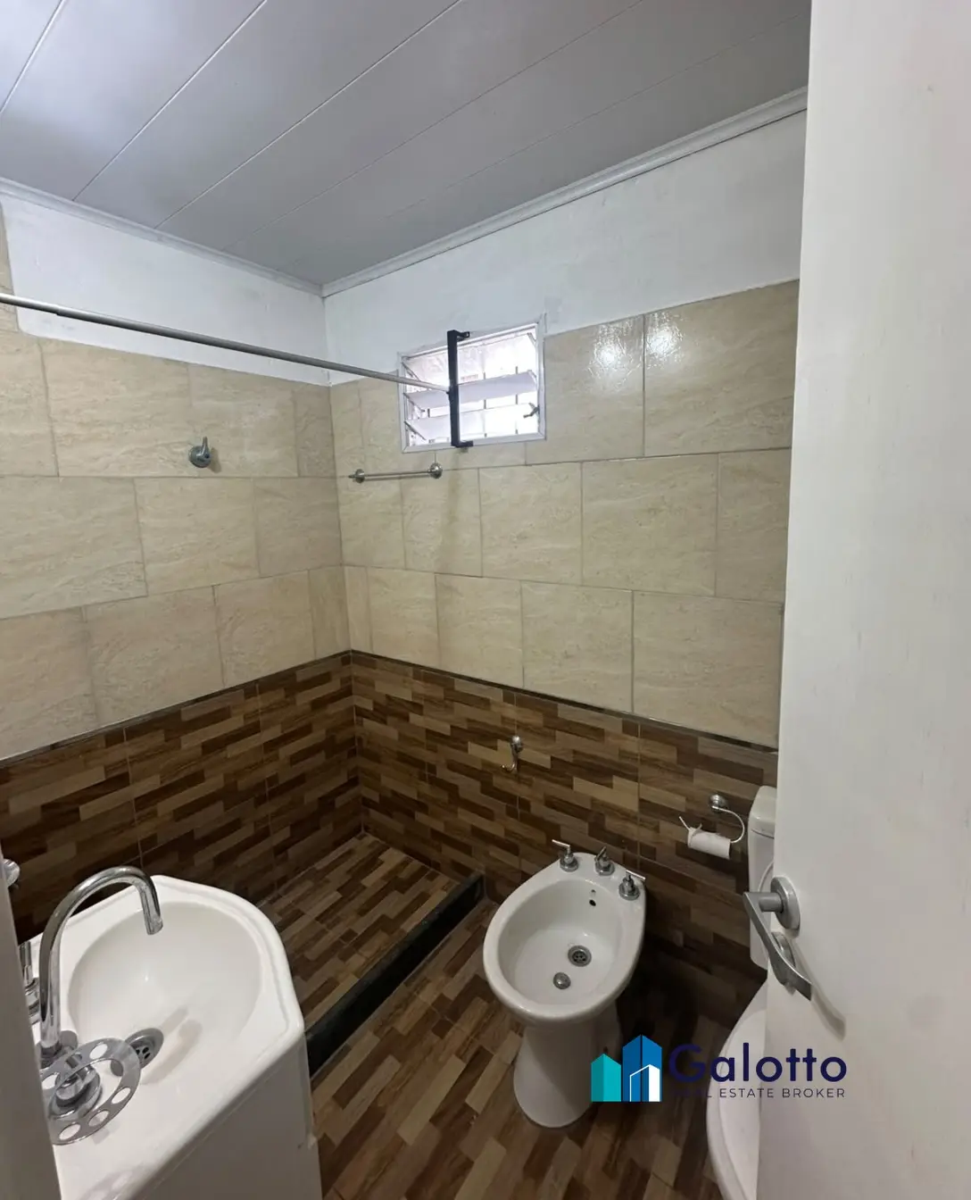 Casa de 2 dormitorios en alquiler en Barrio 150 Viviendas, Concepción del Uruguay — foto 9